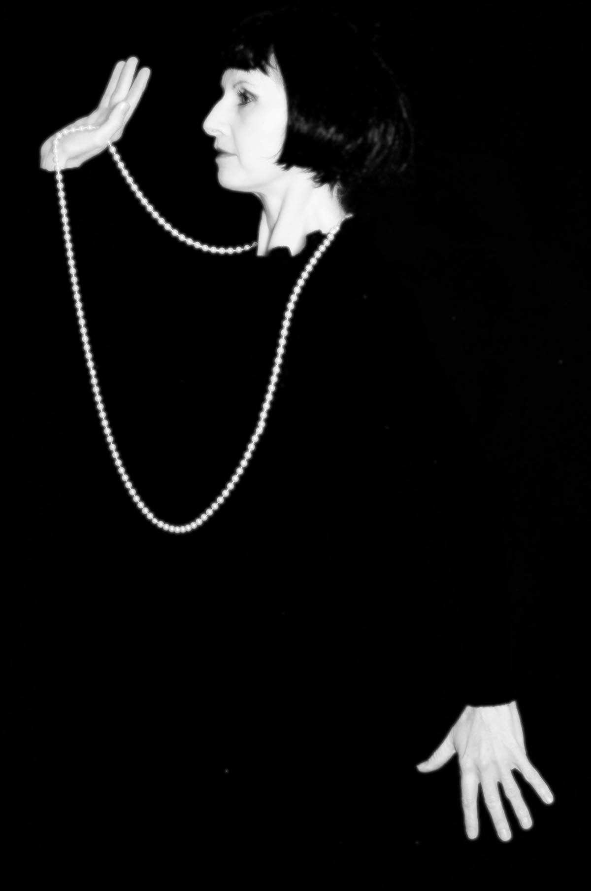 louise brooks, 2 – lumenesca